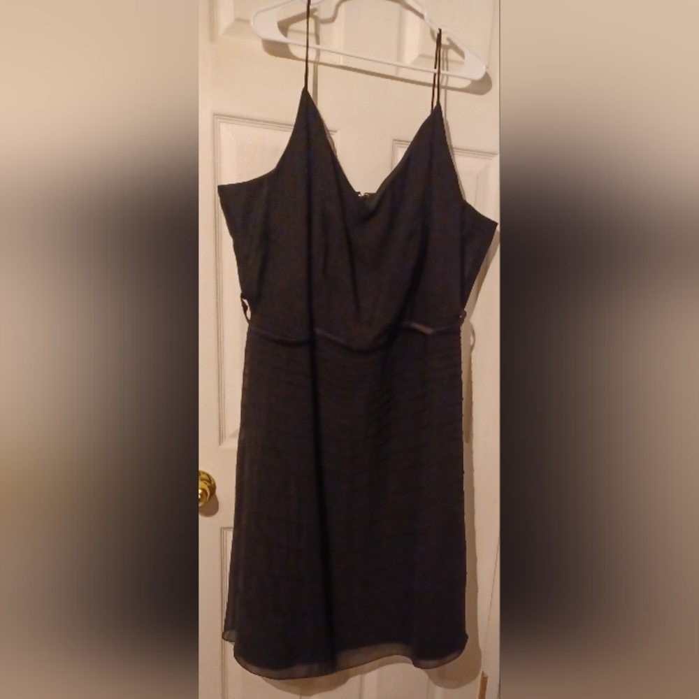 B2 Formal Cocktail Dress 28=20/22. - Picture 2 of 11
